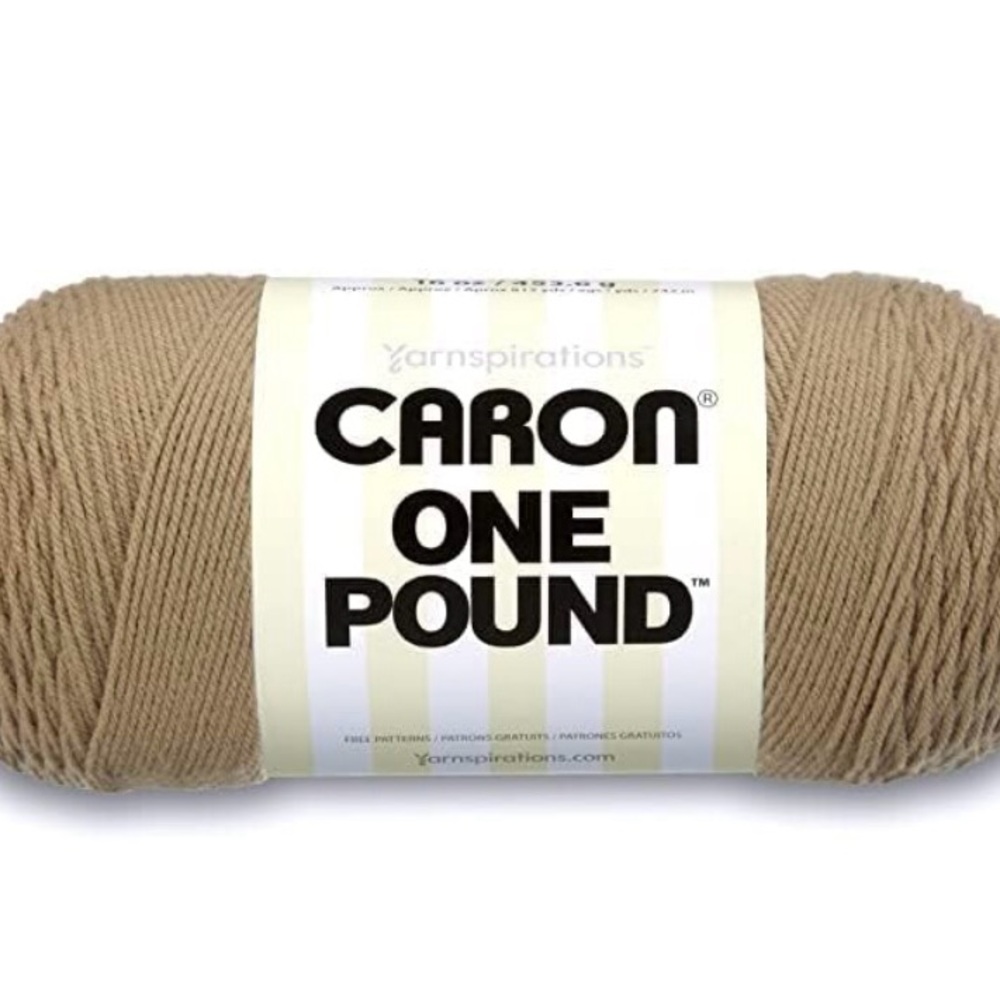 Caron jumbo yarn
1 skeins 
Color toupe
16oz/453.6g
812 yds 742m